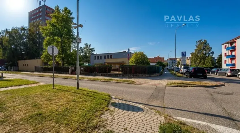 Pronájem obchodního prostoru, České Budějovice, Zachariášova, 1000 m2