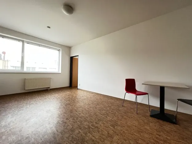 Pronájem bytu 2+kk, Praha - Smíchov, Křížová, 38 m2