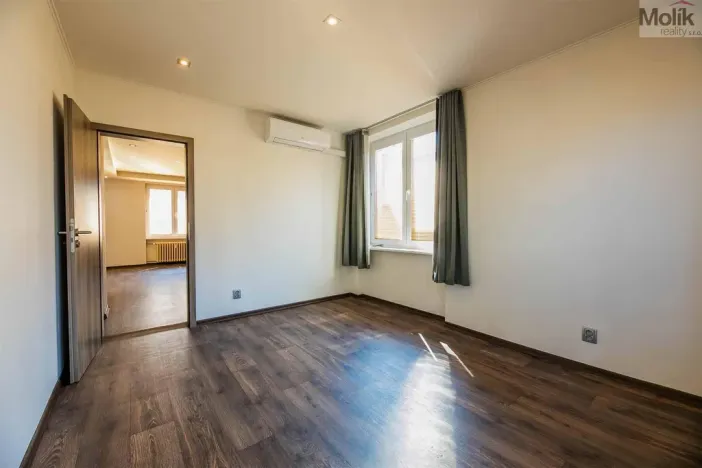 Prodej bytu 2+1, Jirkov, Bezručova, 49 m2