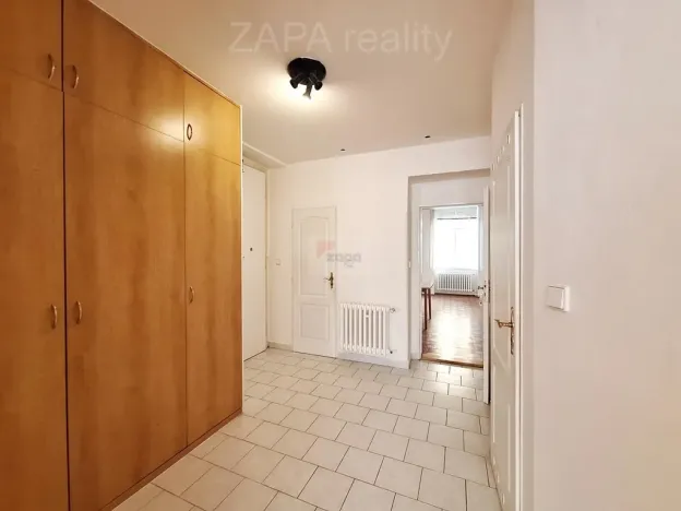 Pronájem bytu 1+1, Praha - Smíchov, Na Celné, 49 m2