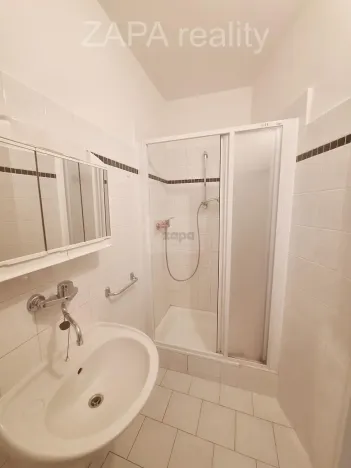 Pronájem bytu 1+1, Praha - Smíchov, Na Celné, 49 m2