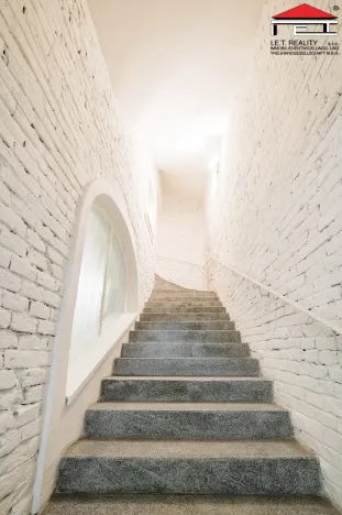 Prodej kanceláře, Frýdek-Místek, Zámecké nám., 89 m2