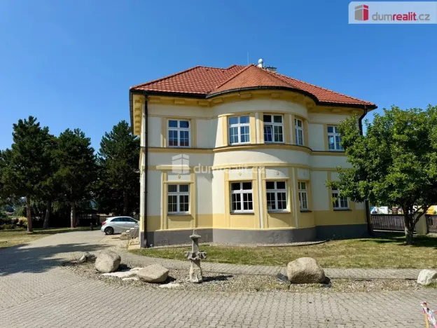Pronájem kanceláře, Veltrusy, Palackého, 85 m2