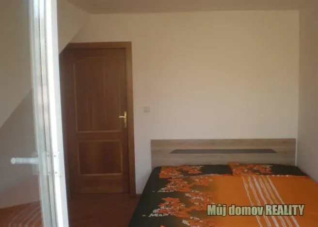 Pronájem bytu 2+kk, Praha - Bubeneč, Sochařská, 62 m2