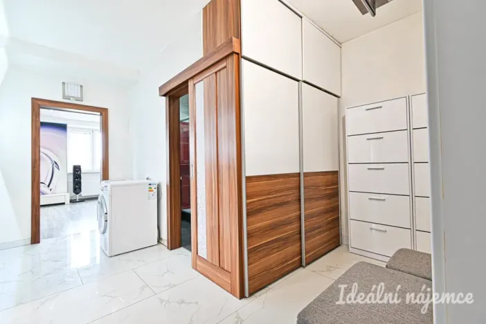 Pronájem bytu 2+1, Brno, Chládkova, 74 m2