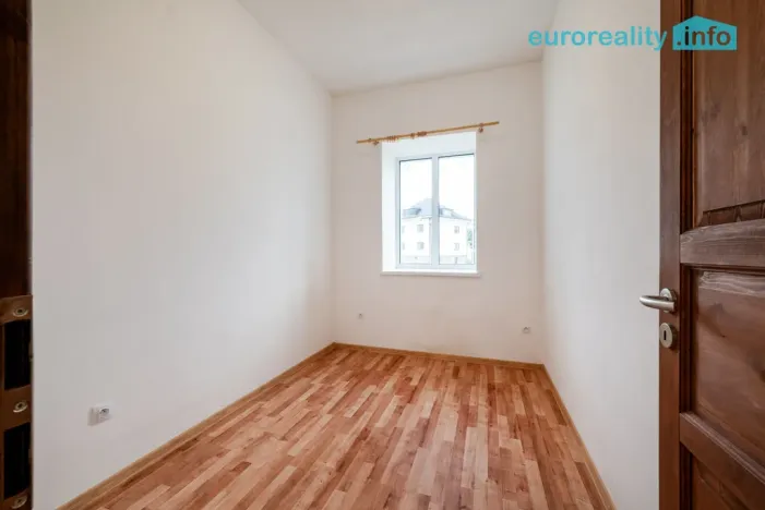 Pronájem bytu 3+kk, Luby, Revoluční, 58 m2