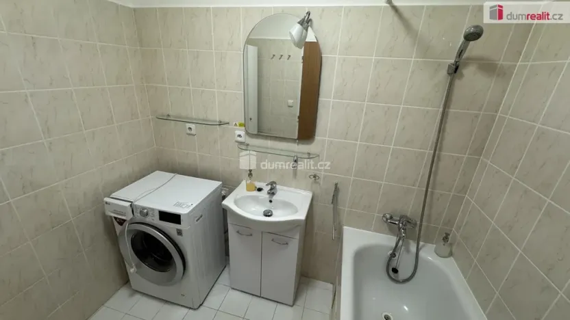 Pronájem bytu 2+kk, Praha - Vysočany, bratří Dohalských, 60 m2