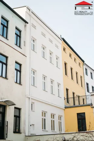 Prodej kanceláře, Frýdek-Místek, Zámecké nám., 74 m2