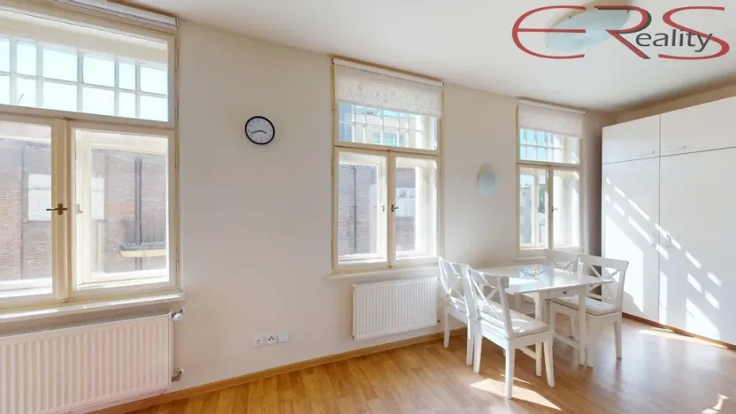 Pronájem bytu 2+kk, Jablonec nad Nisou, Máchova, 38 m2