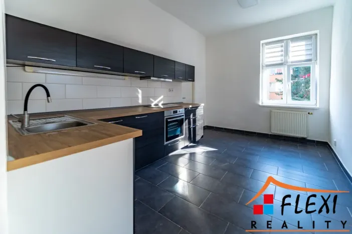 Pronájem bytu 2+1, Ostrava, Korunní, 105 m2