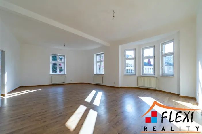 Pronájem bytu 2+1, Ostrava, Korunní, 105 m2