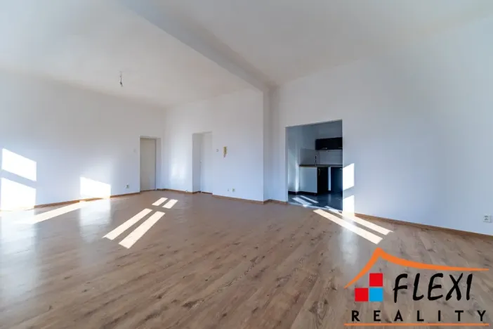 Pronájem bytu 2+1, Ostrava, Korunní, 105 m2