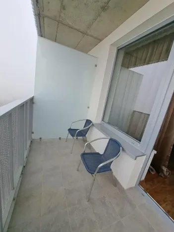 Pronájem bytu 1+kk, Praha - Dolní Měcholupy, Honzíkova, 42 m2