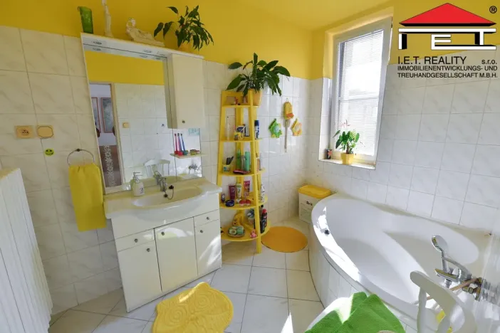 Prodej apartmánu, Orlová - Poruba, Dělnická, 255 m2