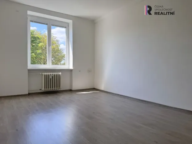 Pronájem bytu 2+1, Karlovy Vary - Rybáře, Majakovského, 54 m2