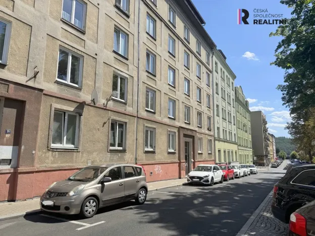 Pronájem bytu 2+1, Karlovy Vary - Rybáře, Majakovského, 54 m2