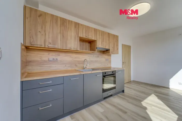 Pronájem bytu 1+1, Sušice - Sušice II, V Drahelinkách, 37 m2