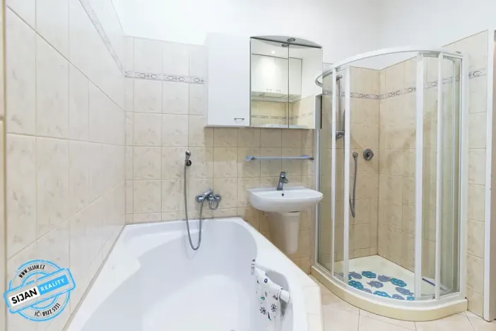 Prodej bytu 1+1, Krnov, Revoluční, 48 m2