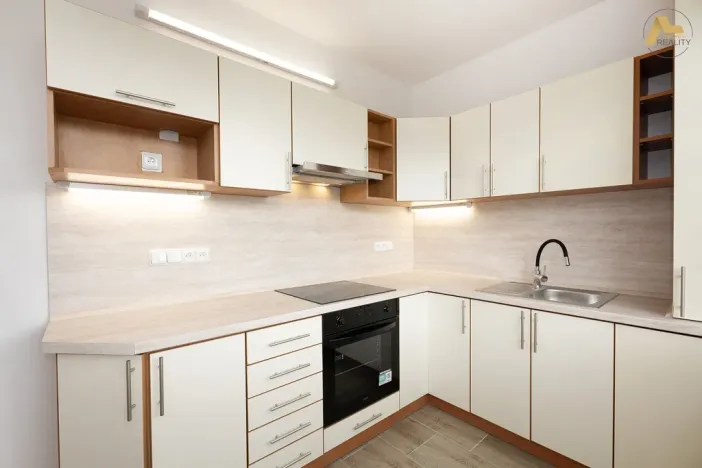 Pronájem bytu 3+1, Písek - Hradiště, Zahradní, 74 m2