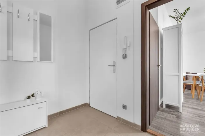 Prodej bytu 2+kk, Praha, Dolnoměcholupská, 45 m2