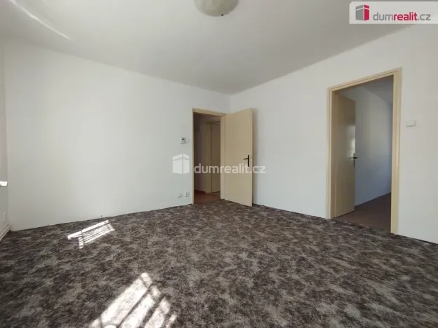 Pronájem bytu 3+1, Karlovy Vary, Poštovní, 62 m2