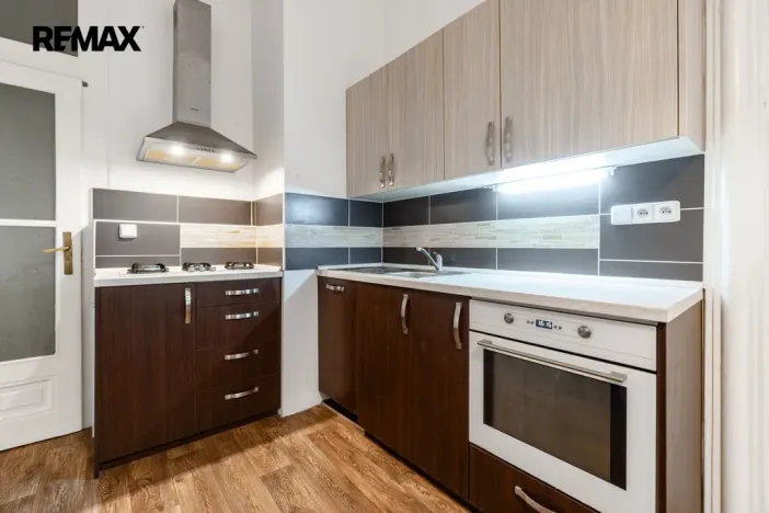 Pronájem bytu 2+kk, Praha - Staré Město, Kaprova, 58 m2