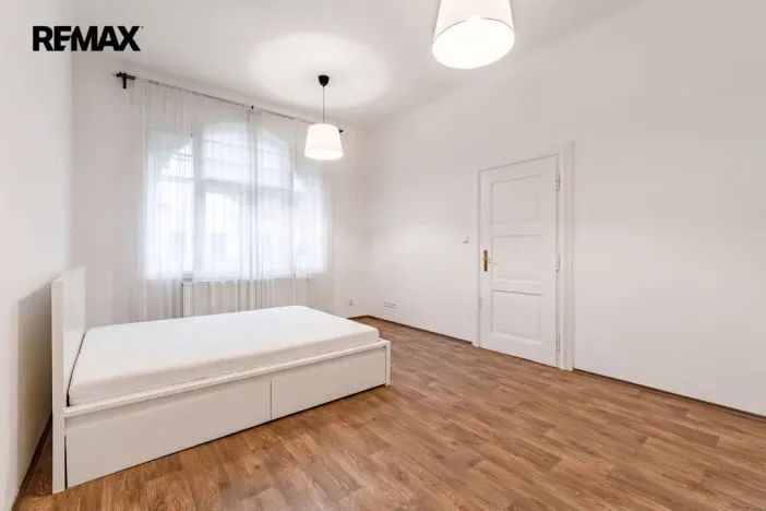 Pronájem bytu 2+kk, Praha - Staré Město, Kaprova, 58 m2