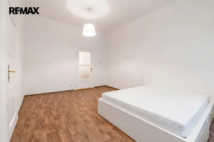 Pronájem bytu 2+kk, Praha - Staré Město, Kaprova, 58 m2