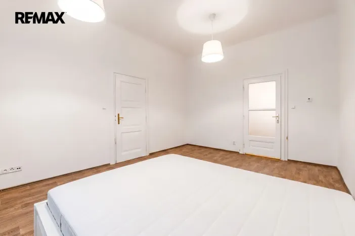 Pronájem bytu 2+kk, Praha - Staré Město, Kaprova, 58 m2
