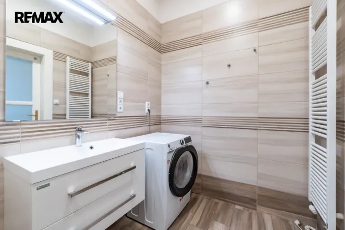 Pronájem bytu 2+kk, Praha - Staré Město, Kaprova, 58 m2