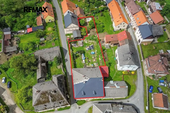 Prodej vícegeneračního domu, Úterý, 677 m2