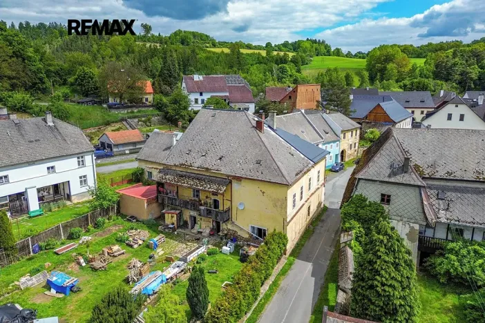 Prodej vícegeneračního domu, Úterý, 677 m2