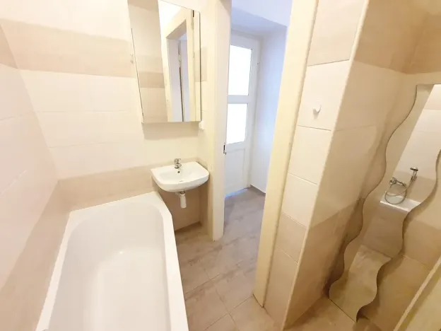 Pronájem bytu 2+kk, Praha - Vinohrady, Blanická, 55 m2