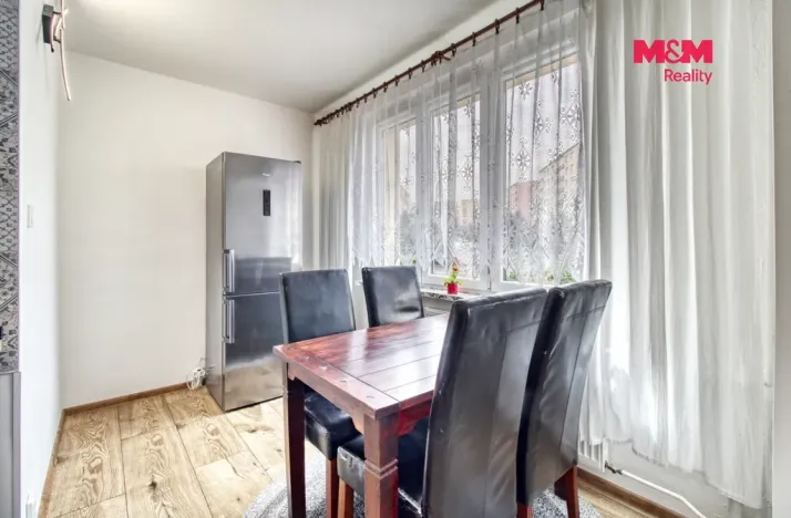 Prodej bytu 2+1, Chomutov, Pod Břízami, 61 m2