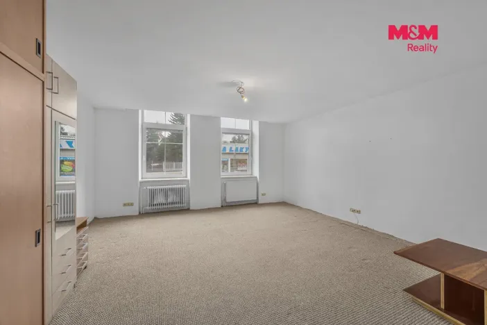 Prodej bytu 3+1, Jaroměř - Pražské Předměstí, Husova, 124 m2