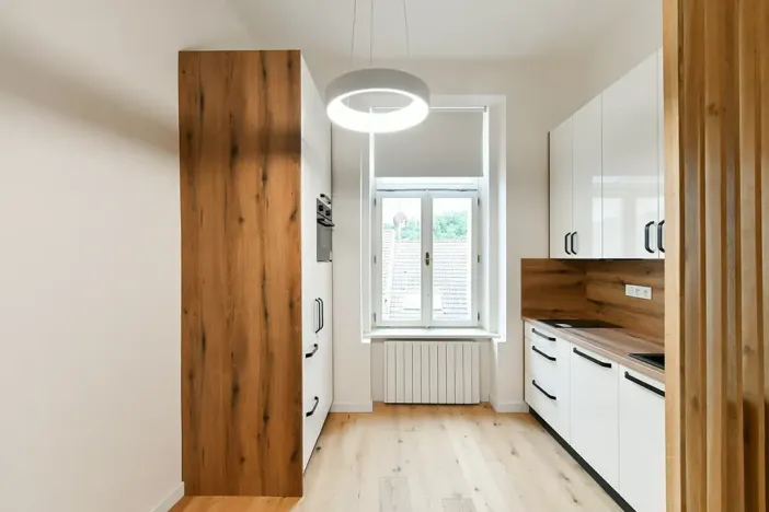 Pronájem bytu 2+kk, Praha - Smíchov, Holečkova, 36 m2