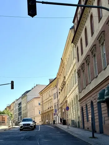 Pronájem bytu 2+kk, Praha - Smíchov, Holečkova, 36 m2