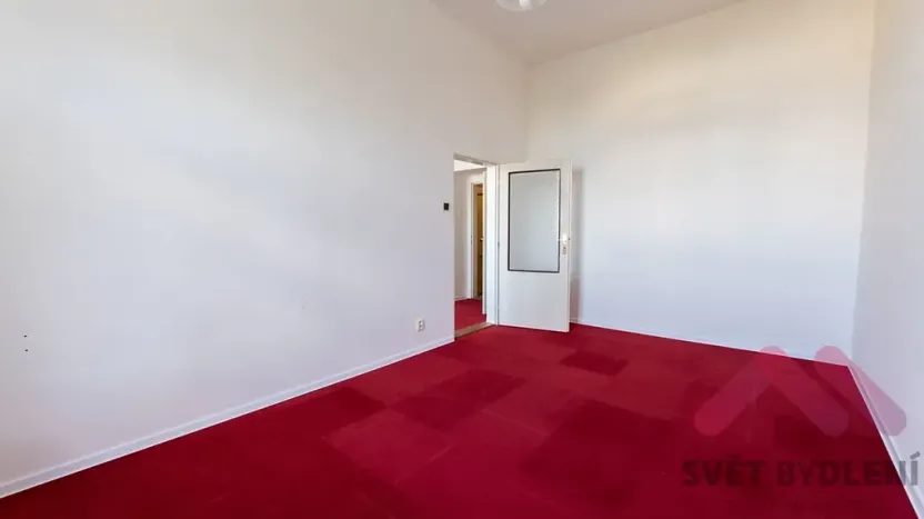 Pronájem bytu 2+1, Praha - Žižkov, náměstí Barikád, 60 m2