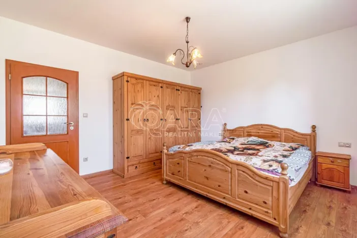 Prodej rodinného domu, Zlosyň, 209 m2