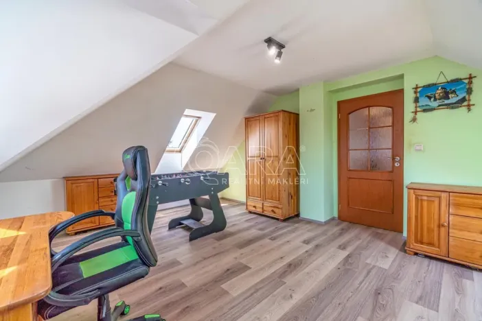 Prodej rodinného domu, Zlosyň, 209 m2