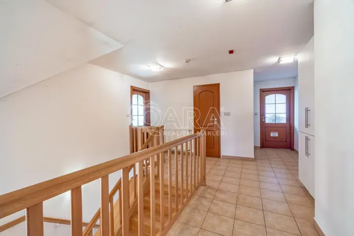 Prodej rodinného domu, Zlosyň, 209 m2