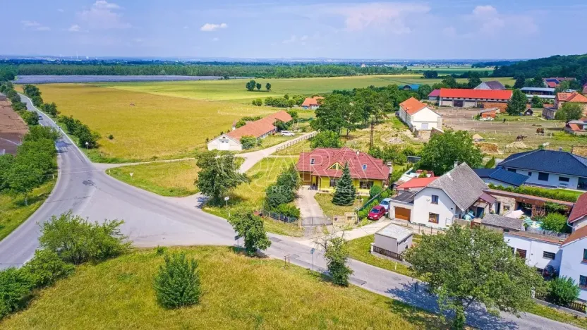 Prodej rodinného domu, Zlosyň, 209 m2