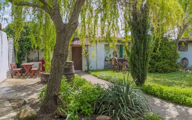 Prodej pozemku pro bydlení, Velké Pavlovice, Trávníky, 218 m2