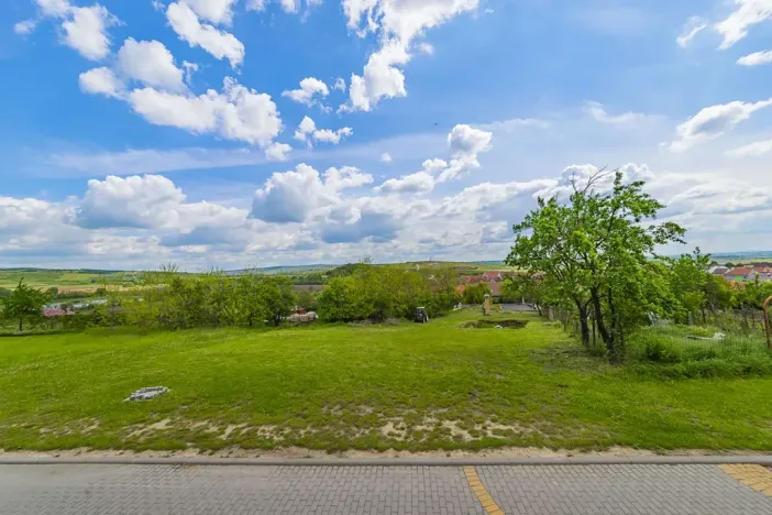 Prodej pozemku pro bydlení, Velké Pavlovice, Trávníky, 218 m2