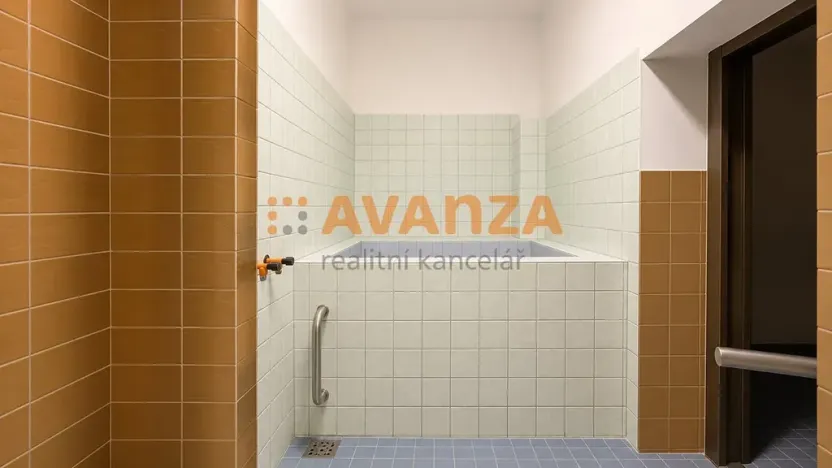 Prodej komerční nemovitosti, Děčín, Riegrova, 1200 m2