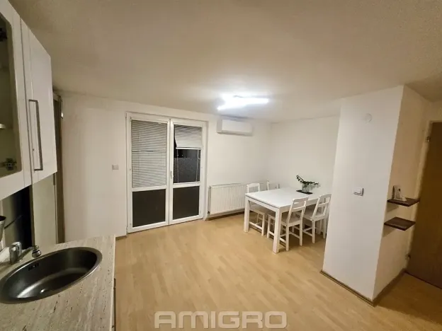 Pronájem bytu 3+kk, Brno, Merhautova, 65 m2