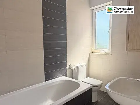 Prodej bytu 3+kk, Palit, Chorvatsko, 72 m2