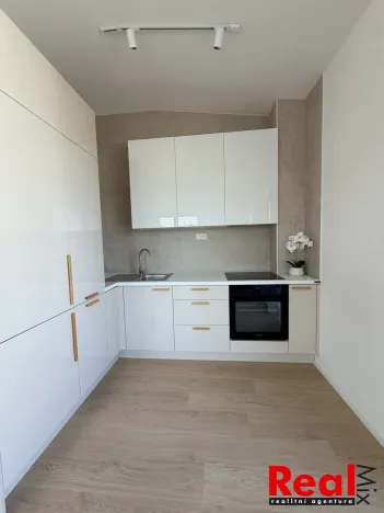 Pronájem bytu 3+kk, Pohořelice, U Kasáren, 69 m2