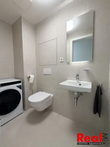 Pronájem bytu 3+kk, Pohořelice, U Kasáren, 69 m2