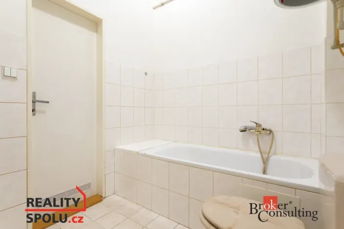 Pronájem bytu 2+kk, Opava - Město, Kolářská, 51 m2